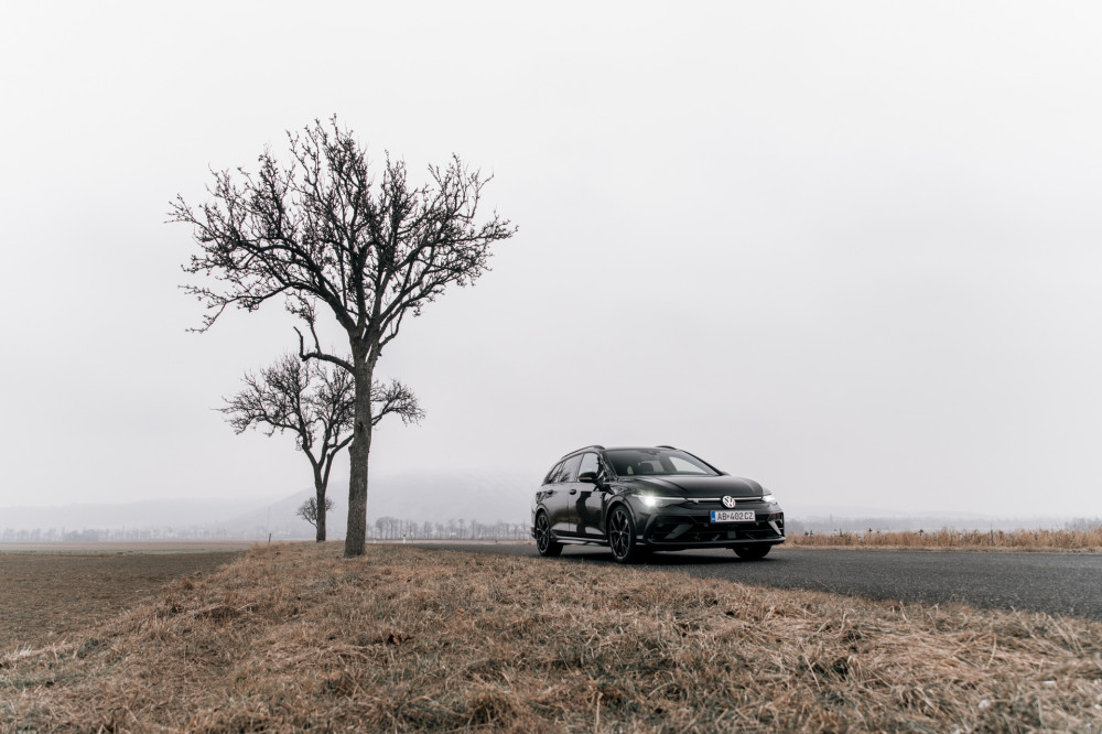 Volkswagen Golf R Variant